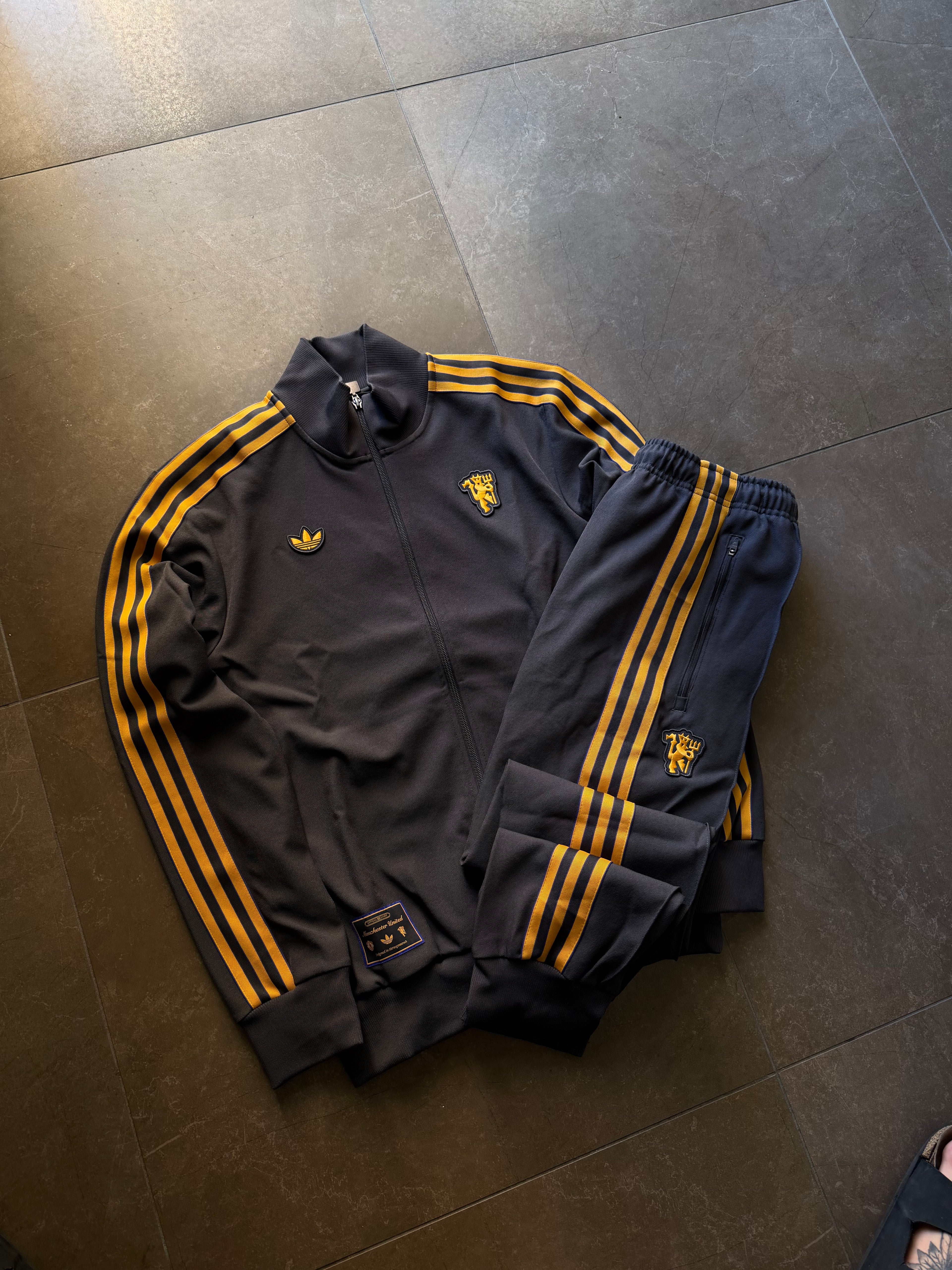 Tuta Completa Adidas Manchester United Icon Terrace
