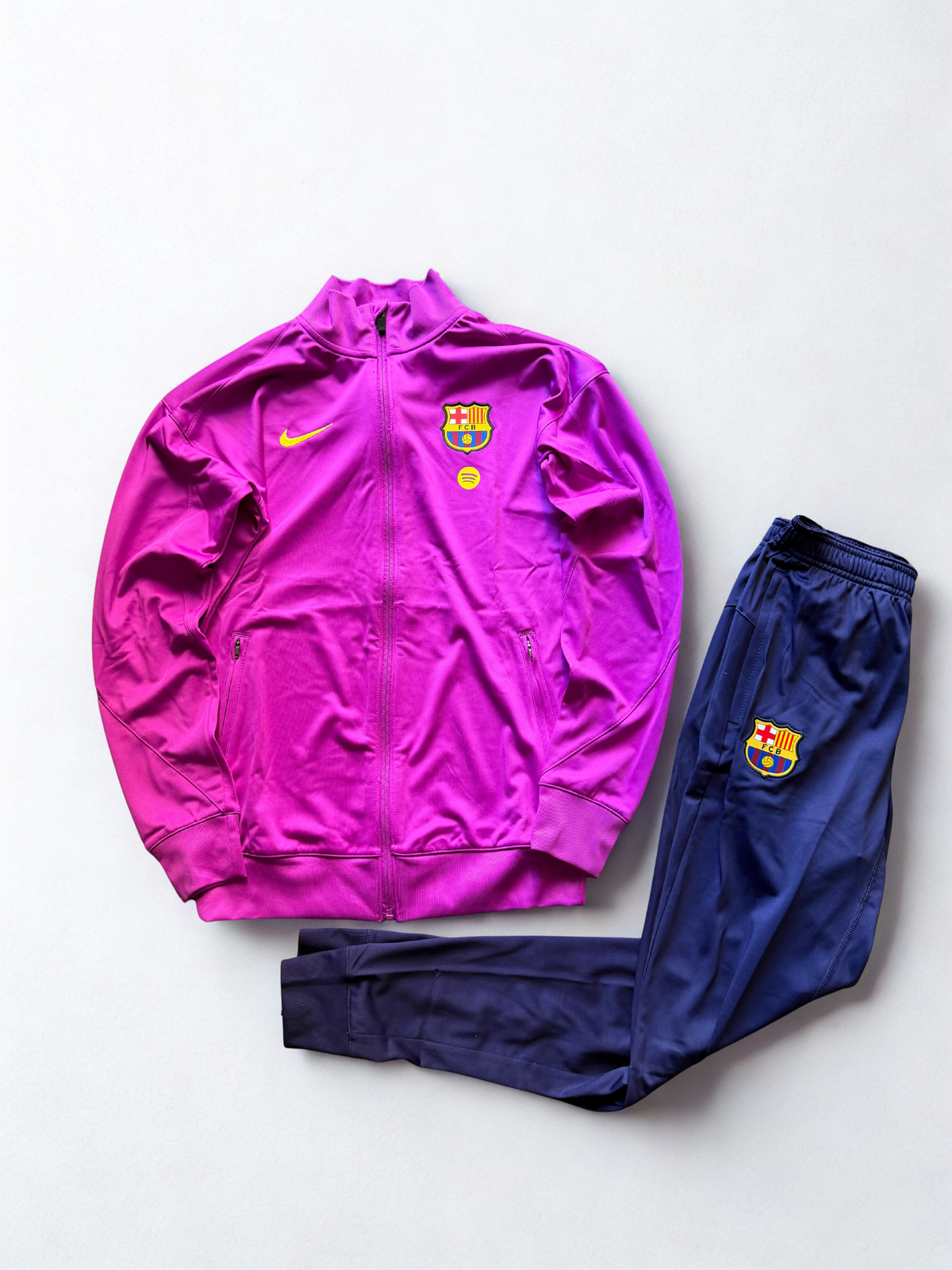 Tuta Completa Barcellona Strike