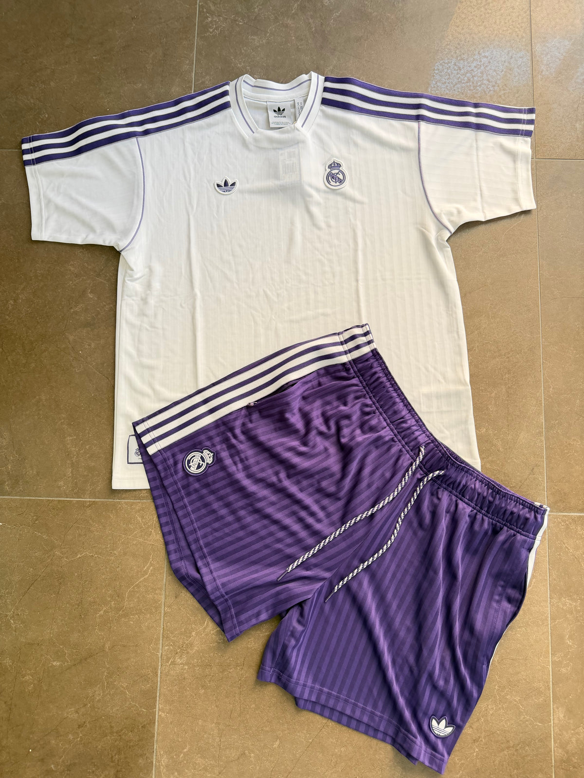 Completo Adidas Real Madrid Icon Jersey