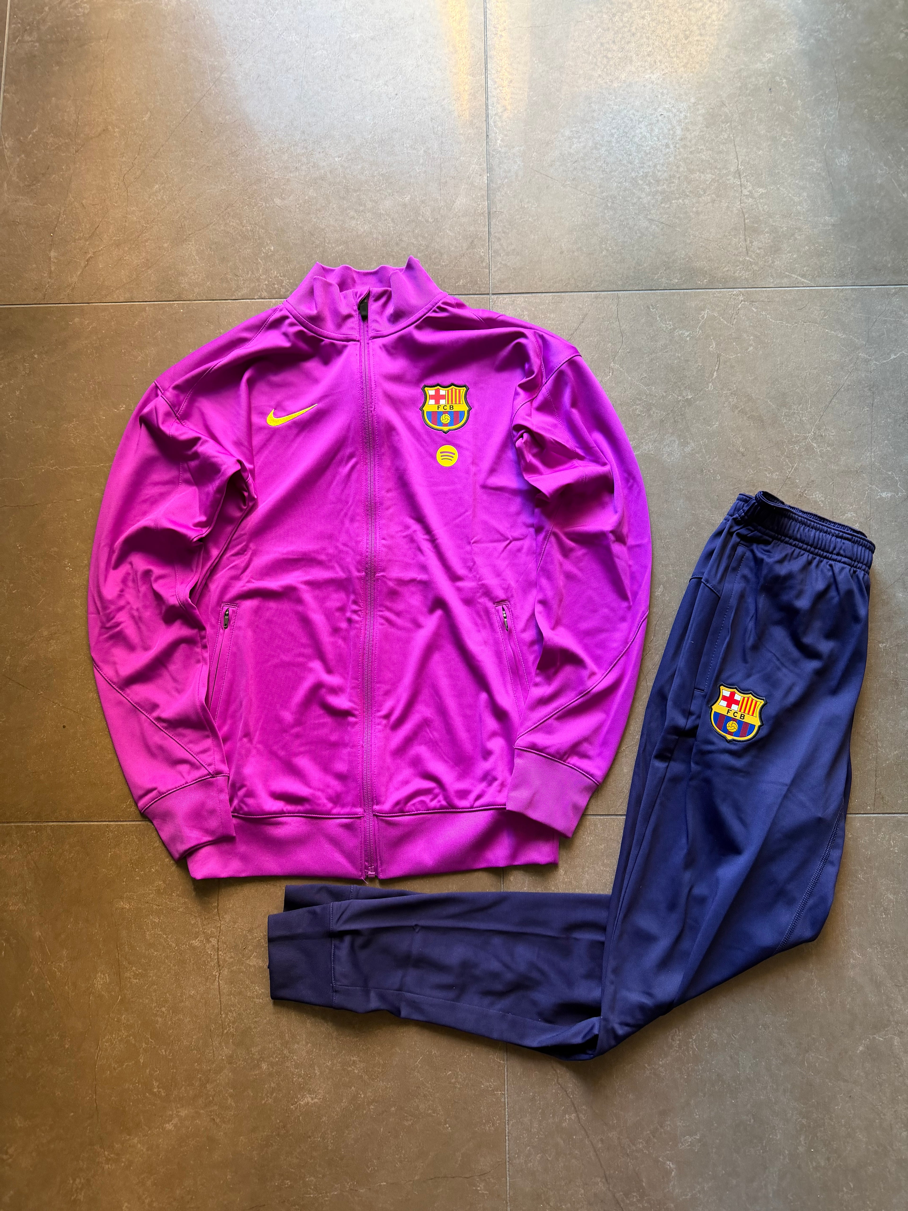 Tuta Completa Barcellona Strike