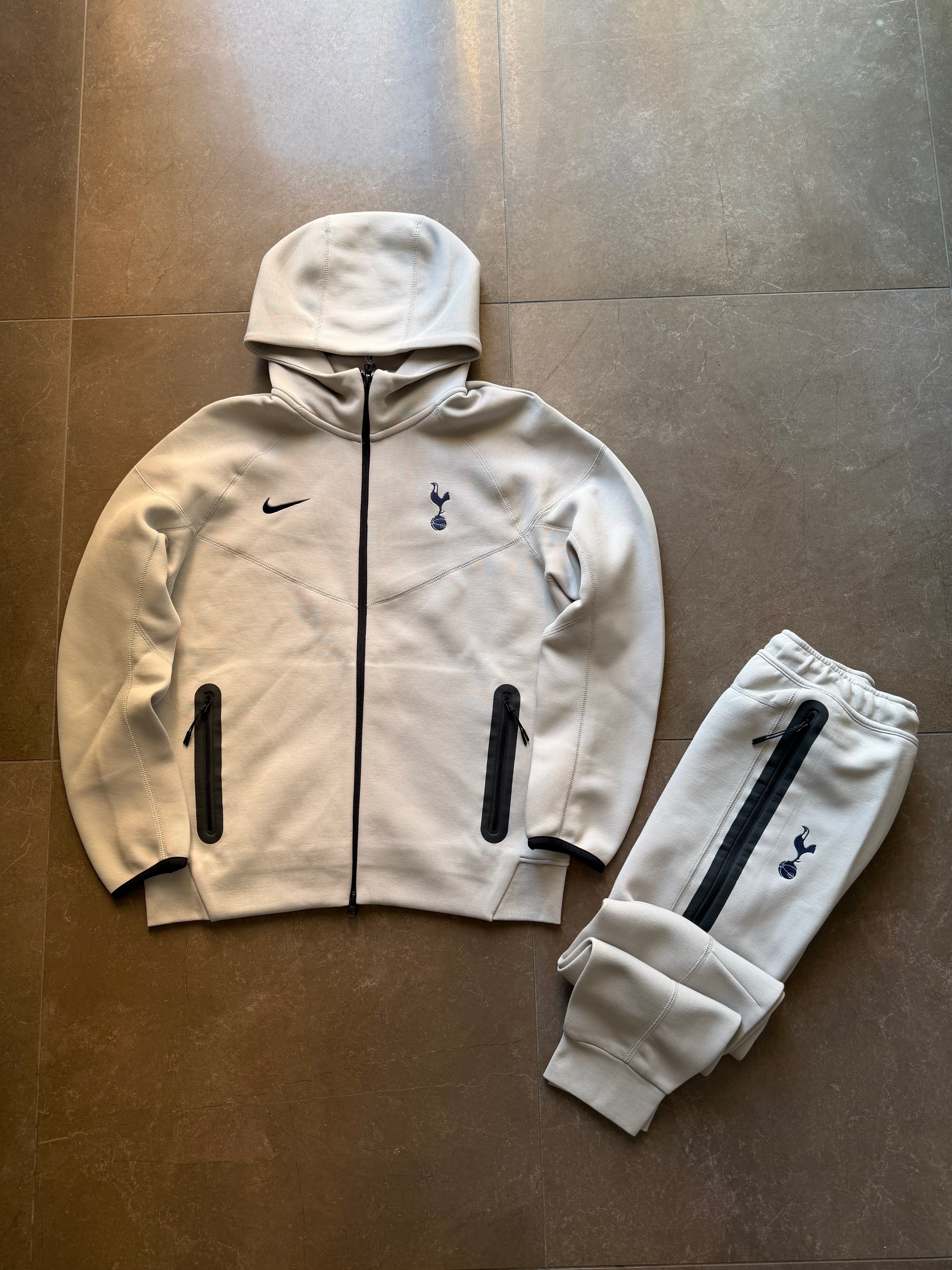 Tuta Completa Nike Tech Fleece Tottenham Grey Light