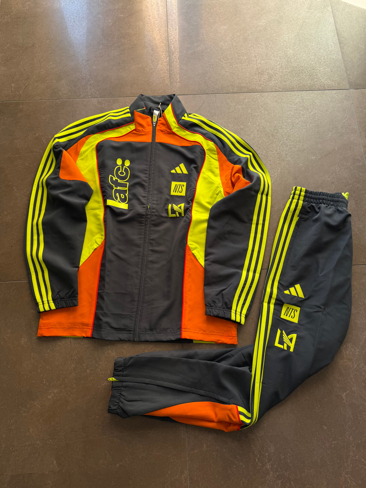 Tuta completa Adidas LAFC x NTS
