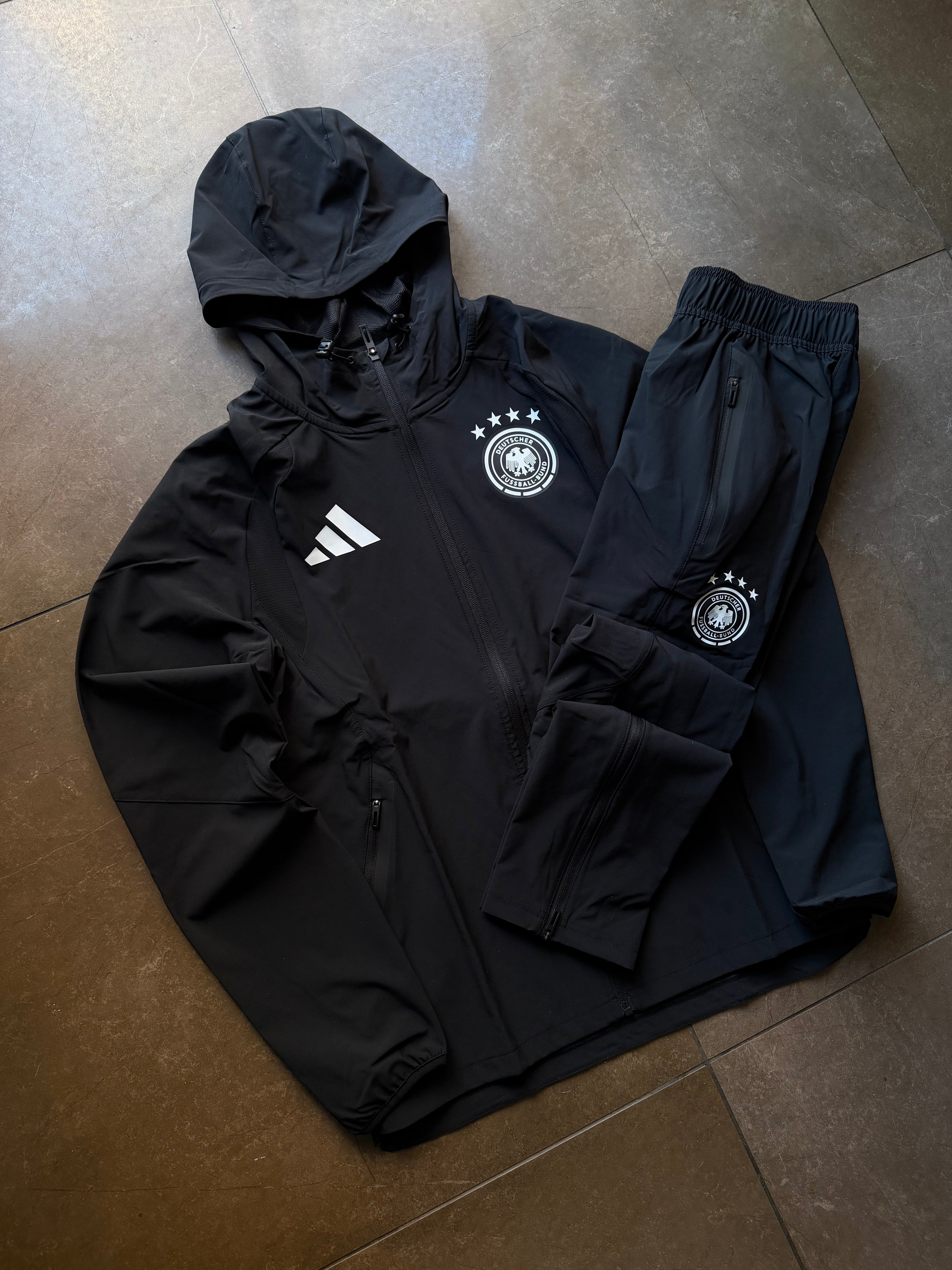 Tuta Completa Adidas Germania Tech