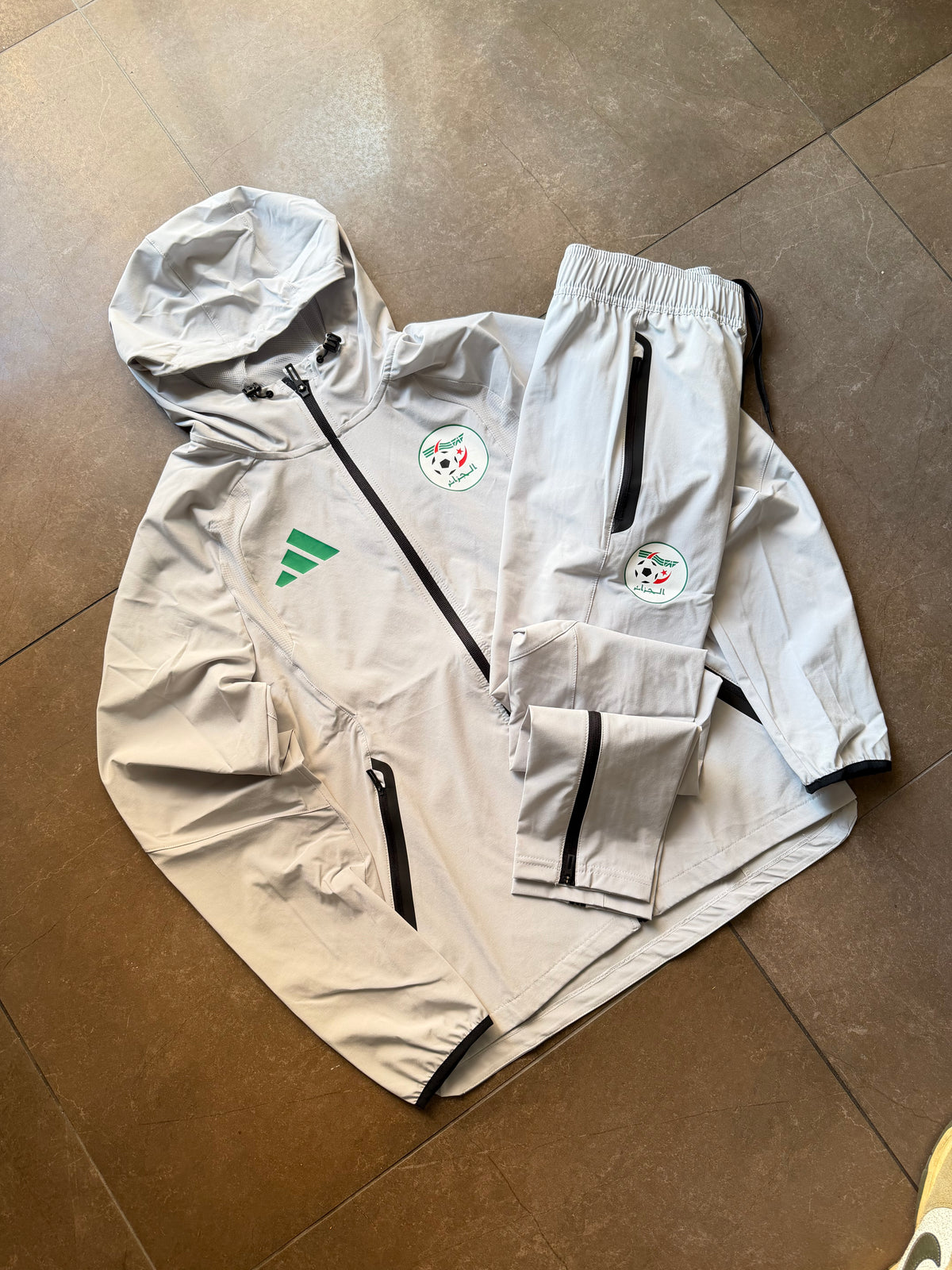 Tuta Completa Adidas Algeria Tech