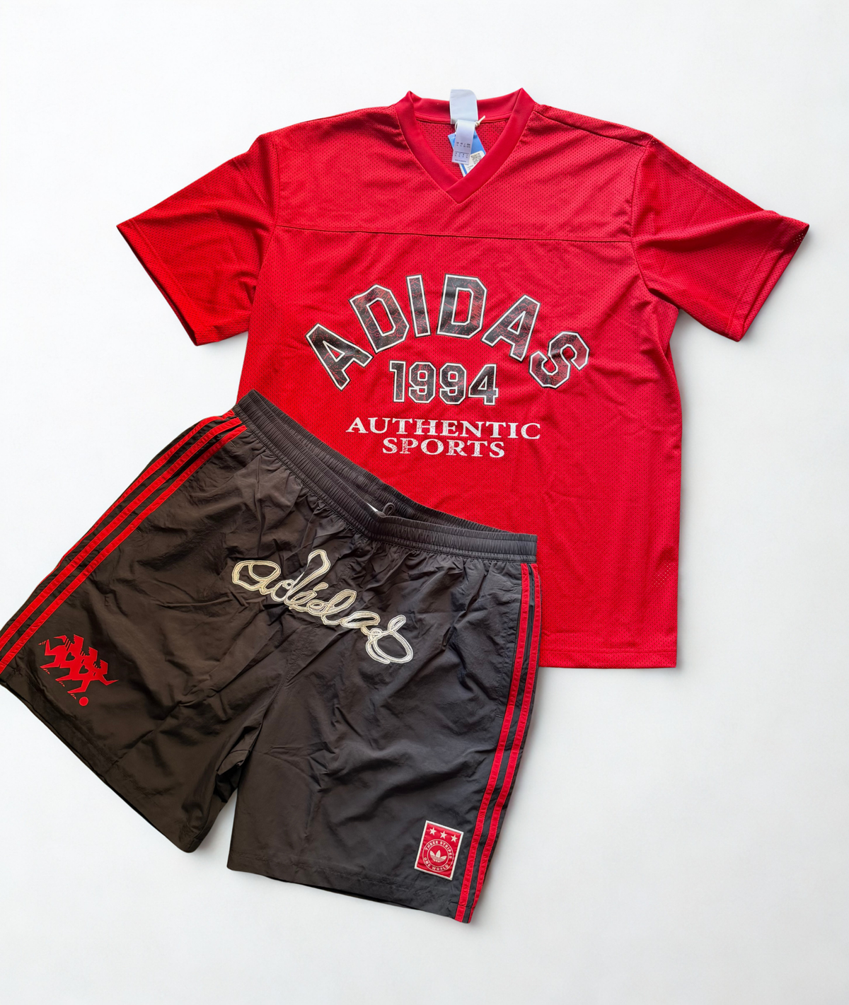 Completo Adidas V-Neck '94