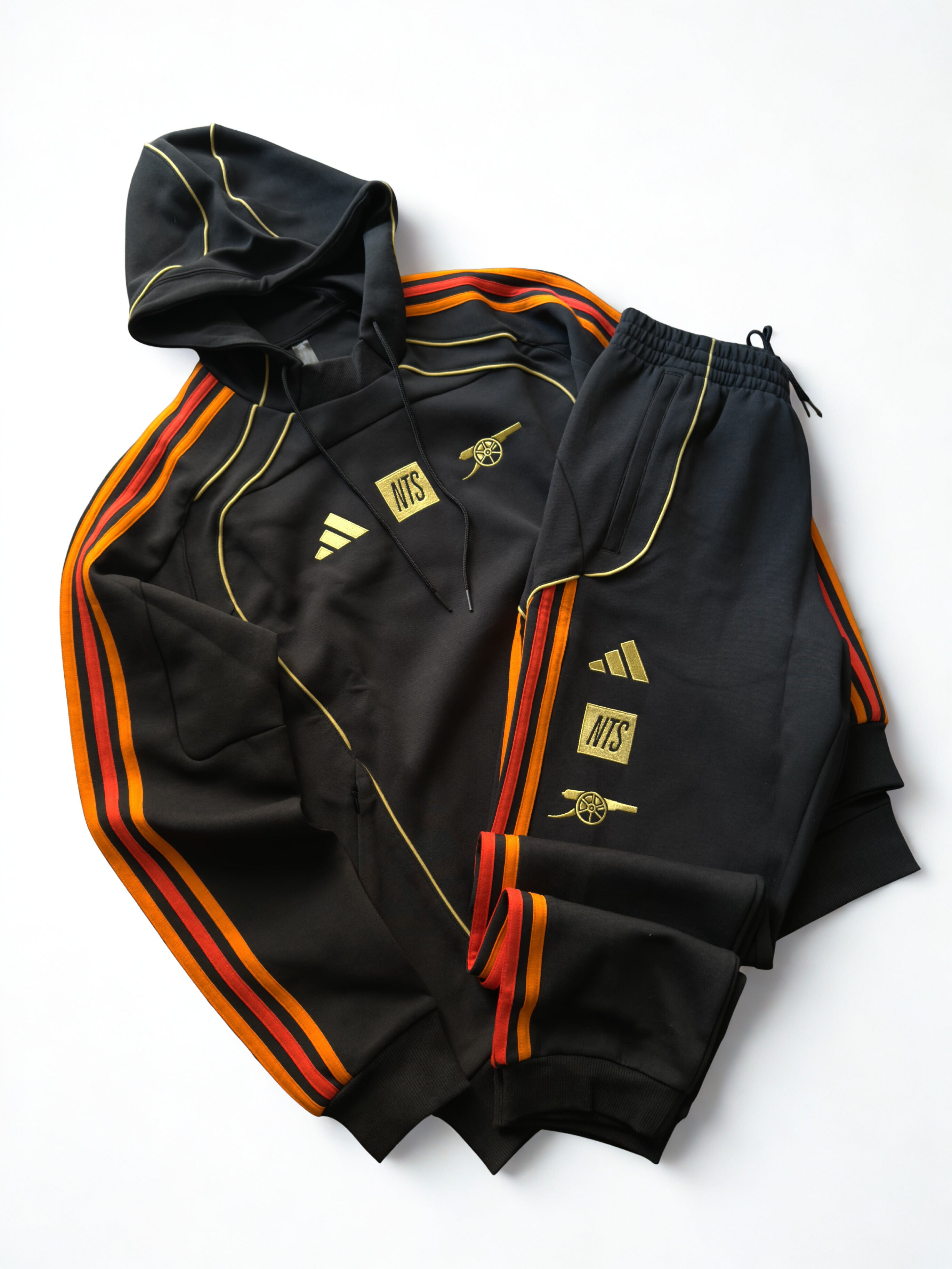 Tuta completa Adidas Arsenal UBP x NTS