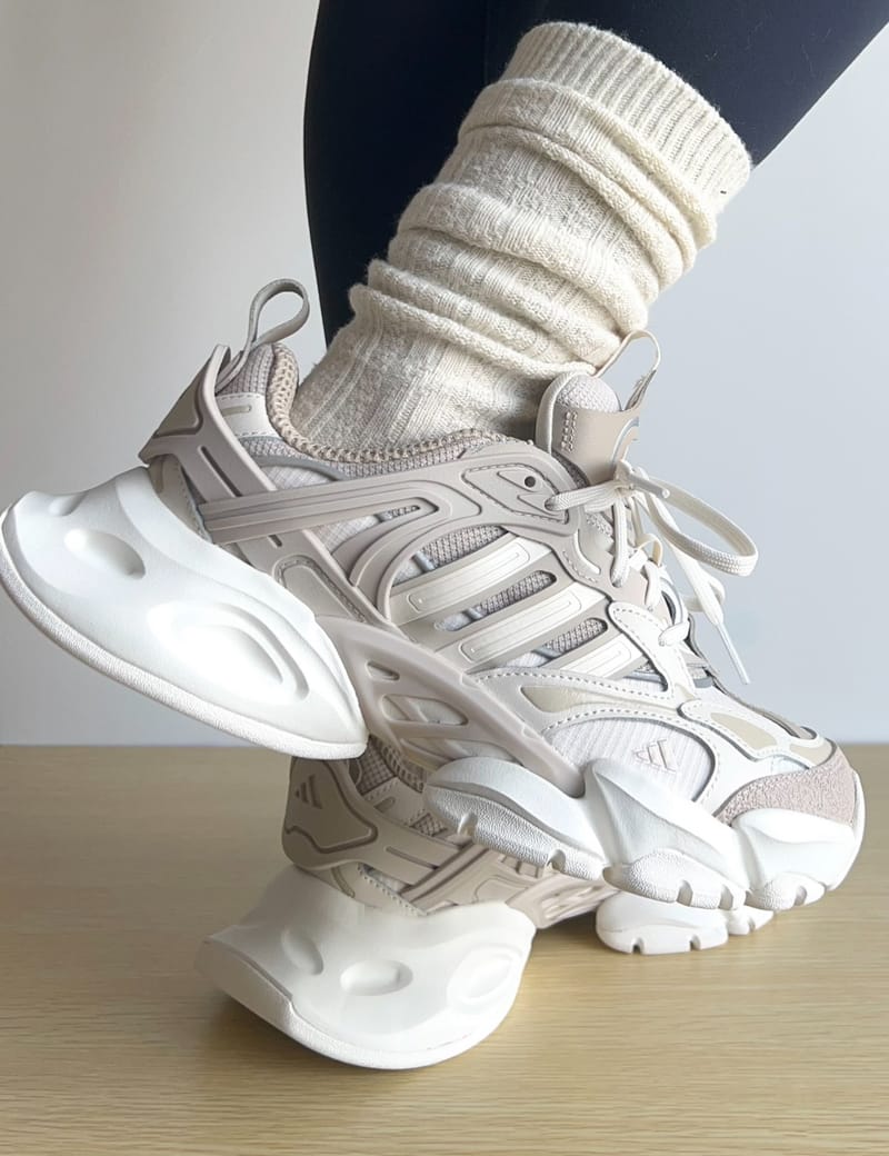 Adidas XLG Runner Beige White