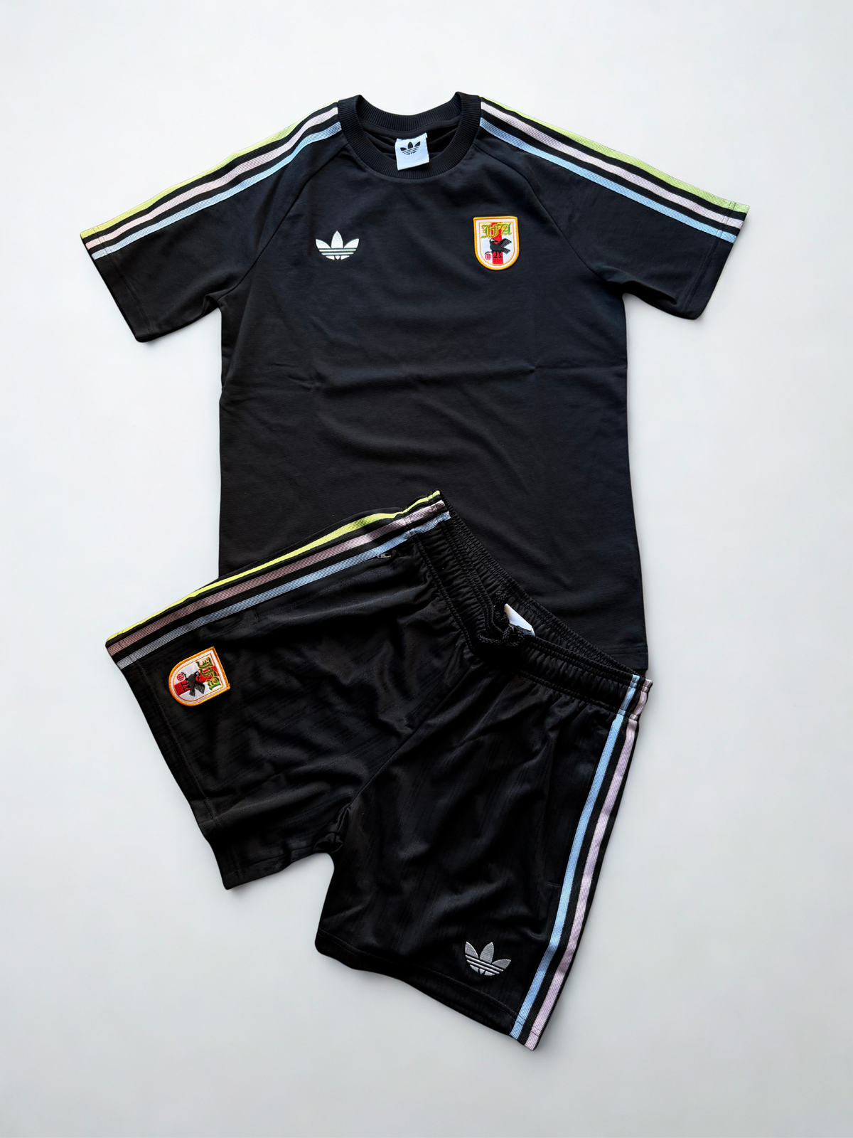 Completo Adidas Giappone Icon 2026