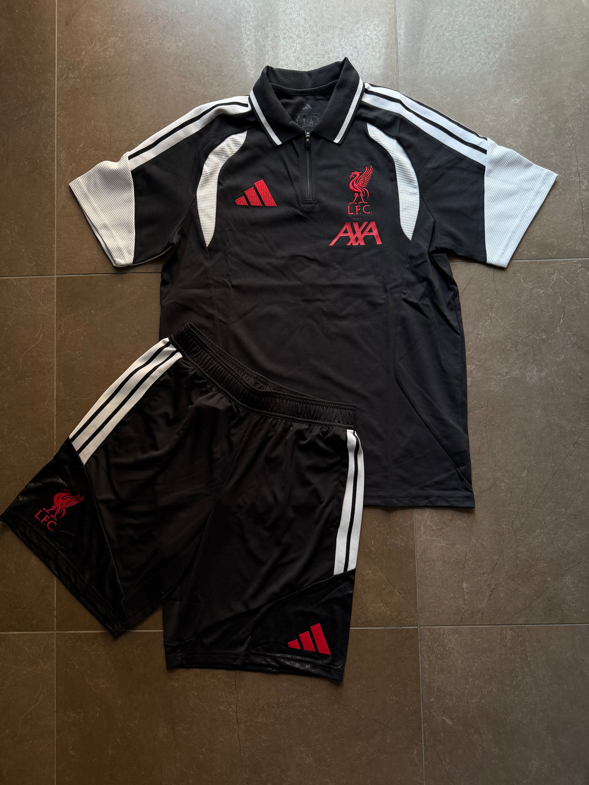 Completo Adidas Liverpool Tiro Polo