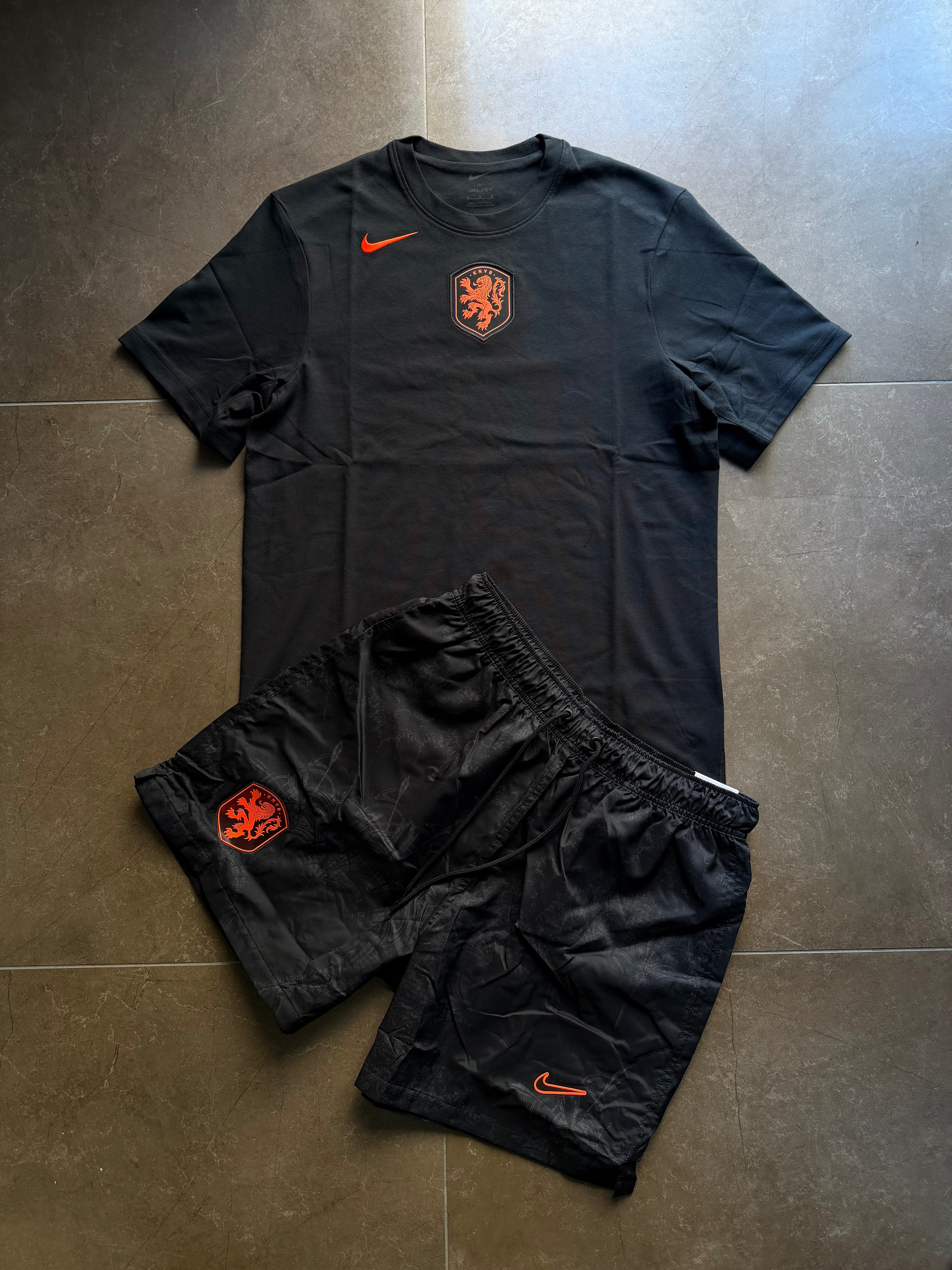 Completo Nike Olanda Logo Team