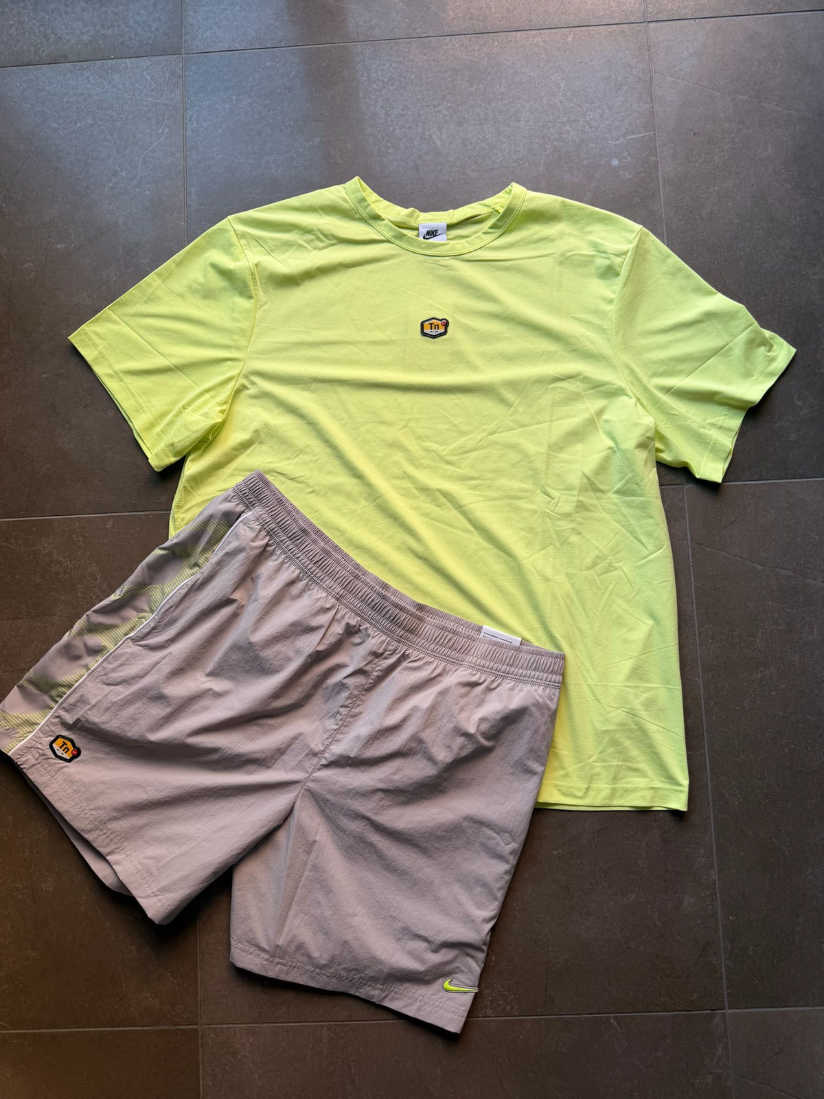 Completo Nike TN Neon Yellow