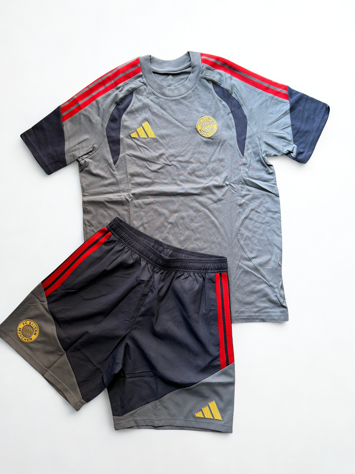 Completo Adidas Bayern Monaco Tee Baby
