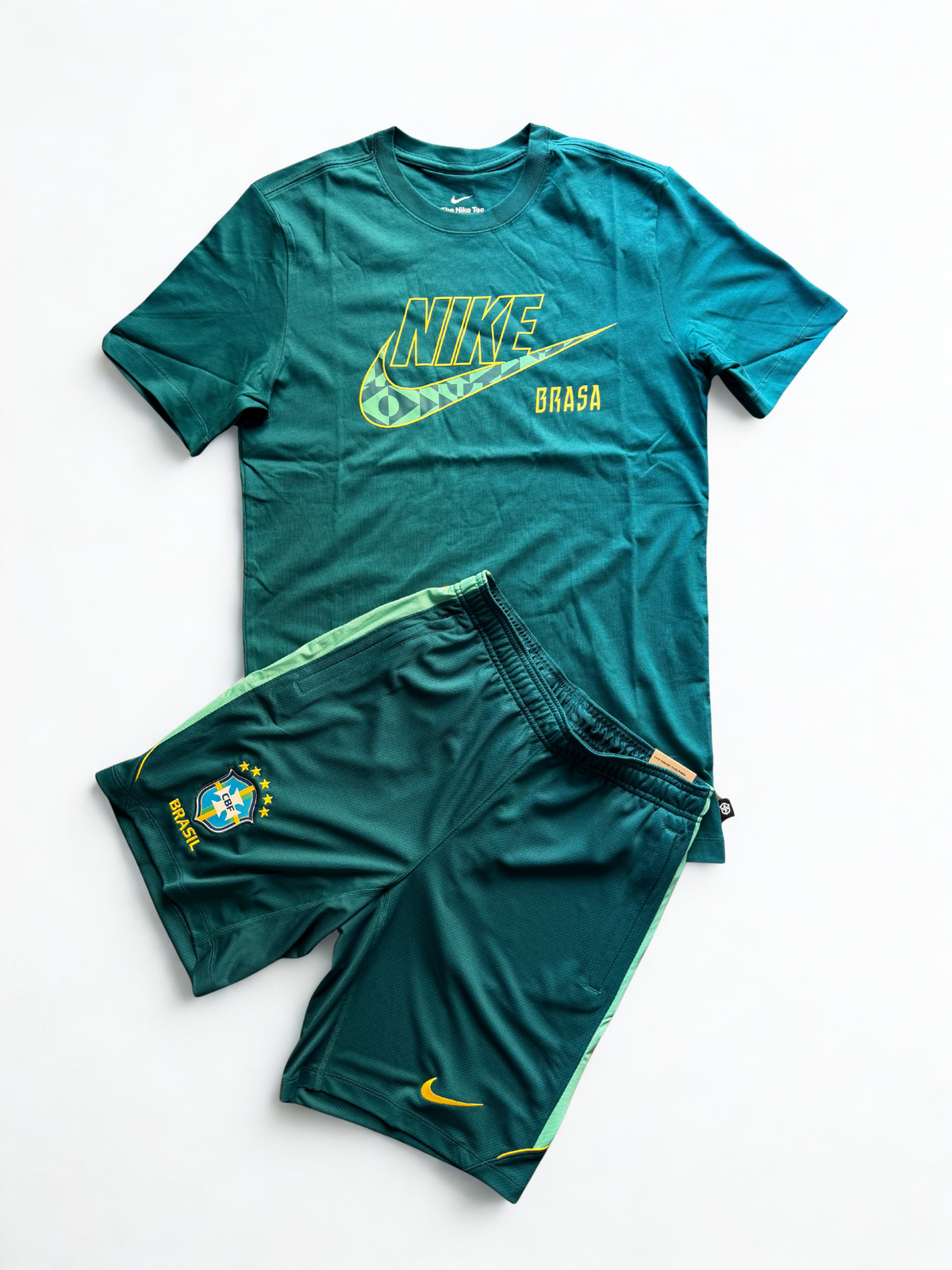 Completo Nike Brasile Graphic Tee